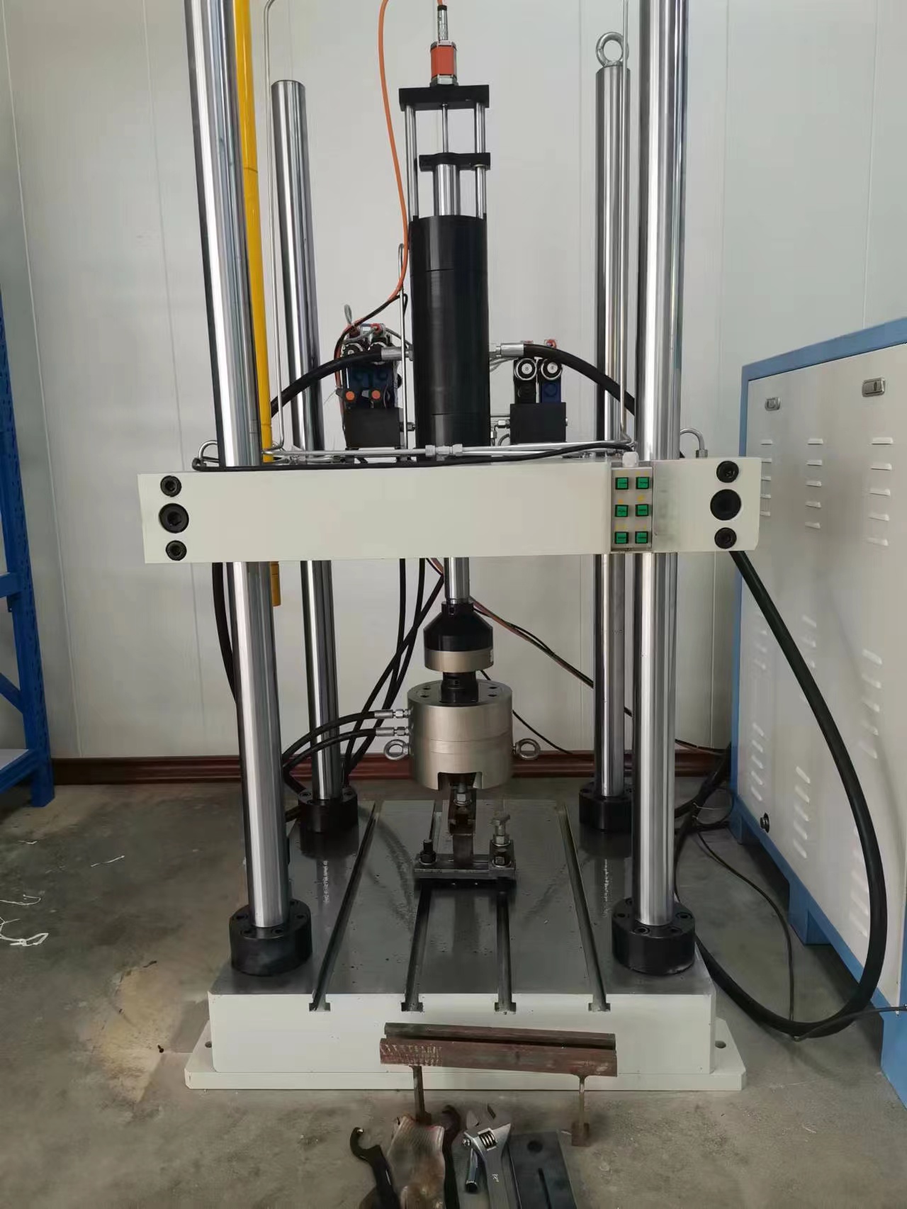 1670291143750541.jpg 00DST1231預(yù)埋槽道疲勞試驗機83 (3).jpg