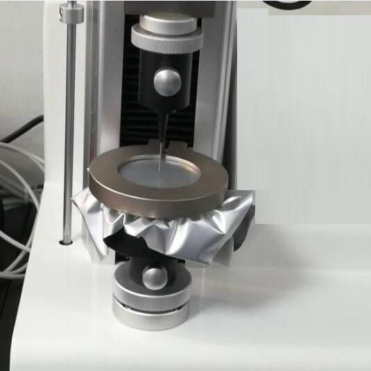 1676599718719697.jpg 鋰電池穿刺試驗1.jpg